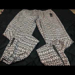 Women’s leisure dress pants